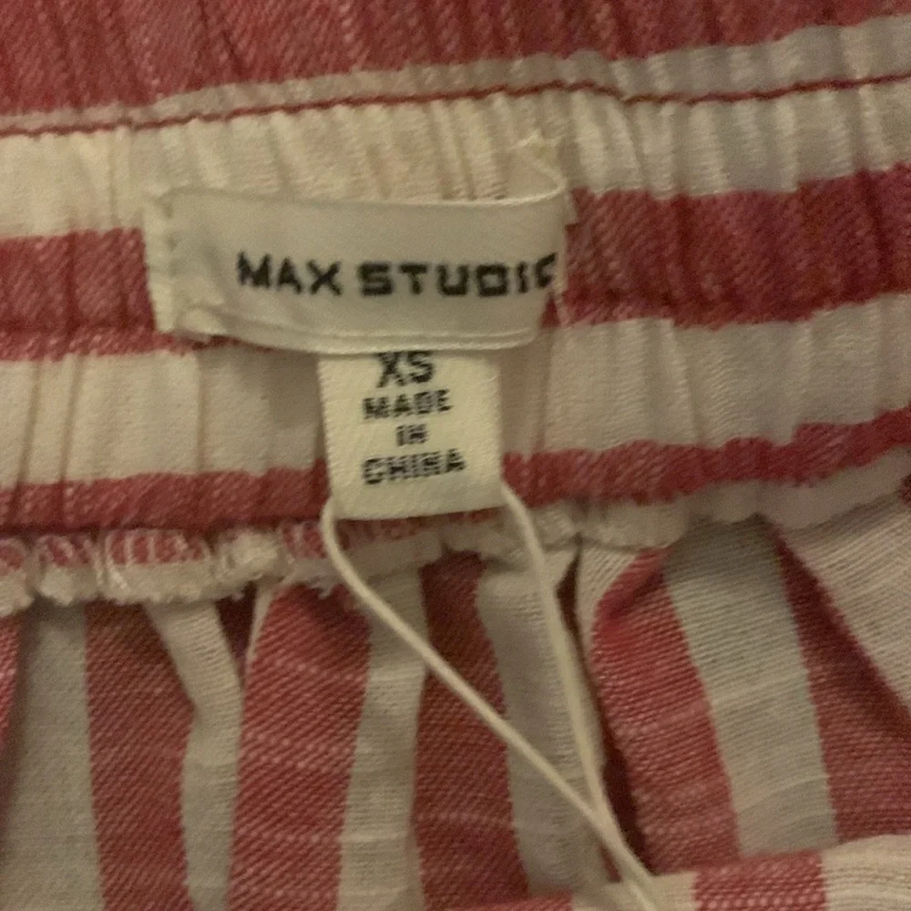 Max Studio hi lo midi skirt.‎ NWT. Retail 78